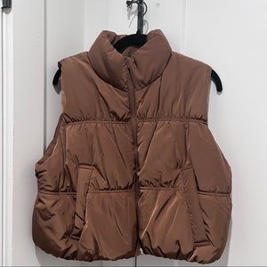 H&M Cropped Puffer Vest